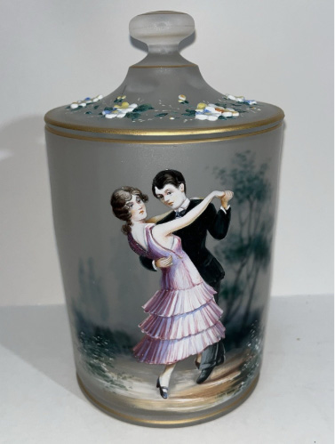 Line 1800 Tobacco Jar Man and Woman Dancing 
